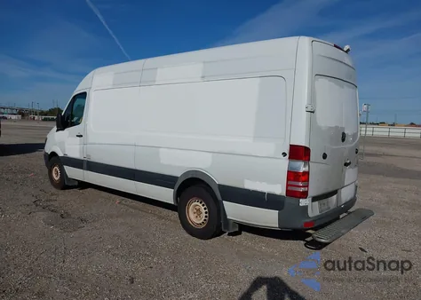 2015 Mercedes-Benz Sprinter 2500 High Roof from USA, damaged, VIN WD3PE8DB5FP128058